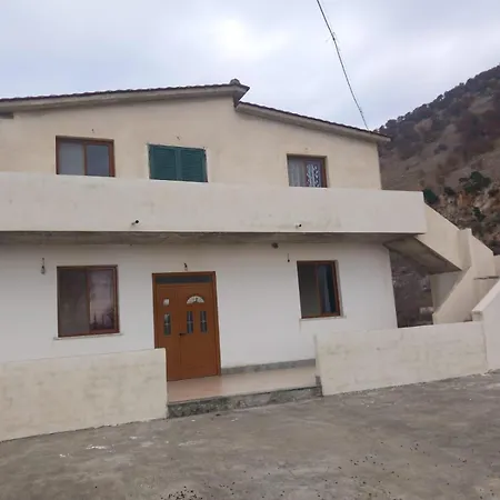 Vila Toscana Baks-Rrjoll